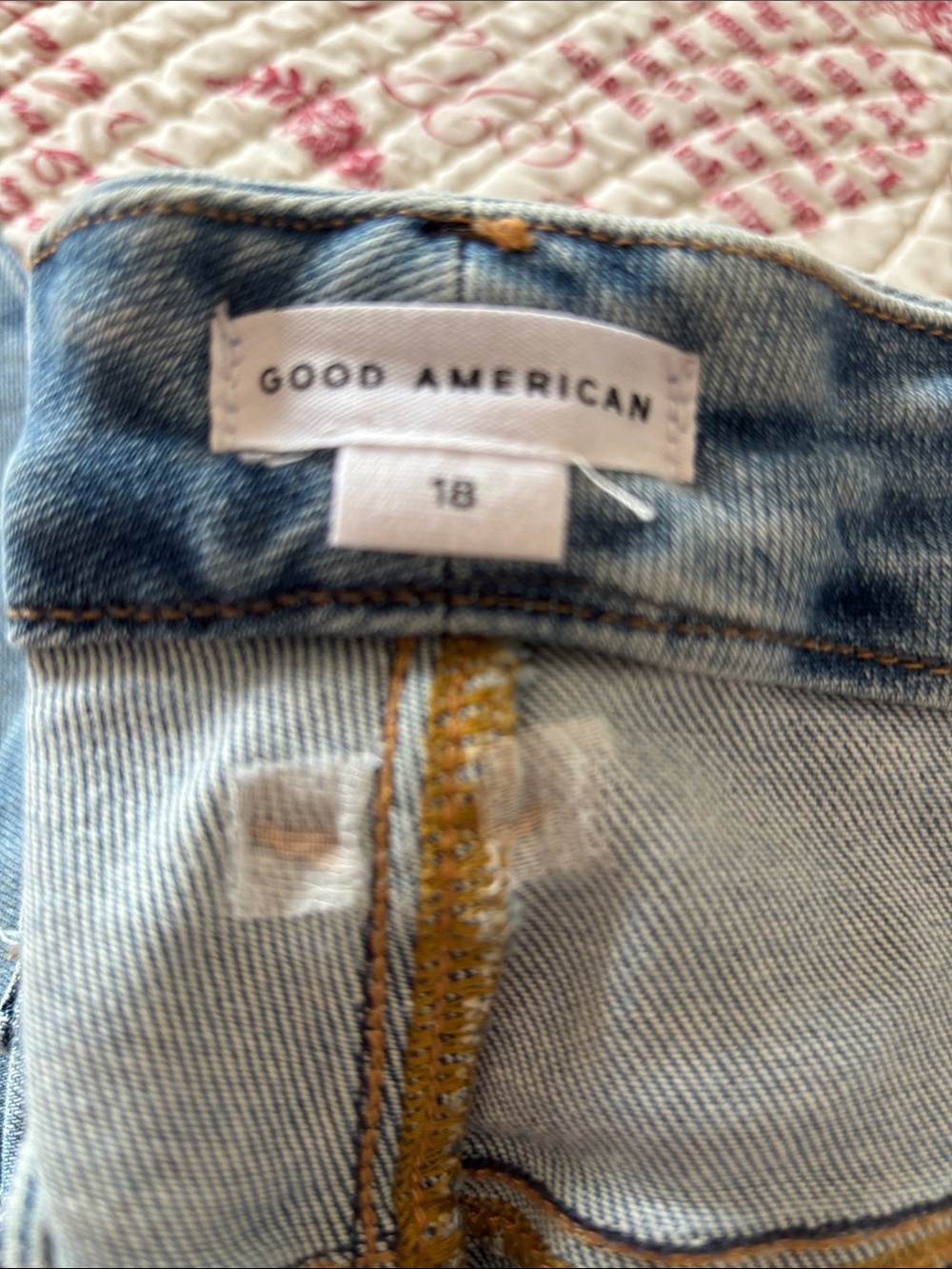 Good American Medium Wash Distressed Crop Mini Boot Jeans SIZE 18 - Picture 4 of 12